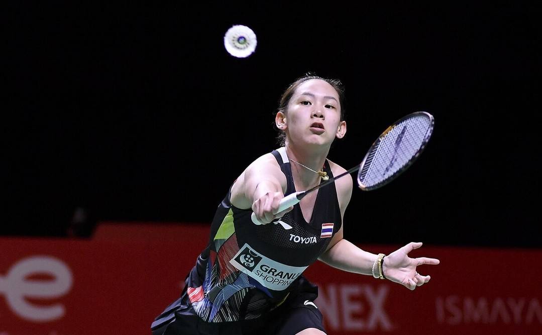 仅展现了球 仅展现了球